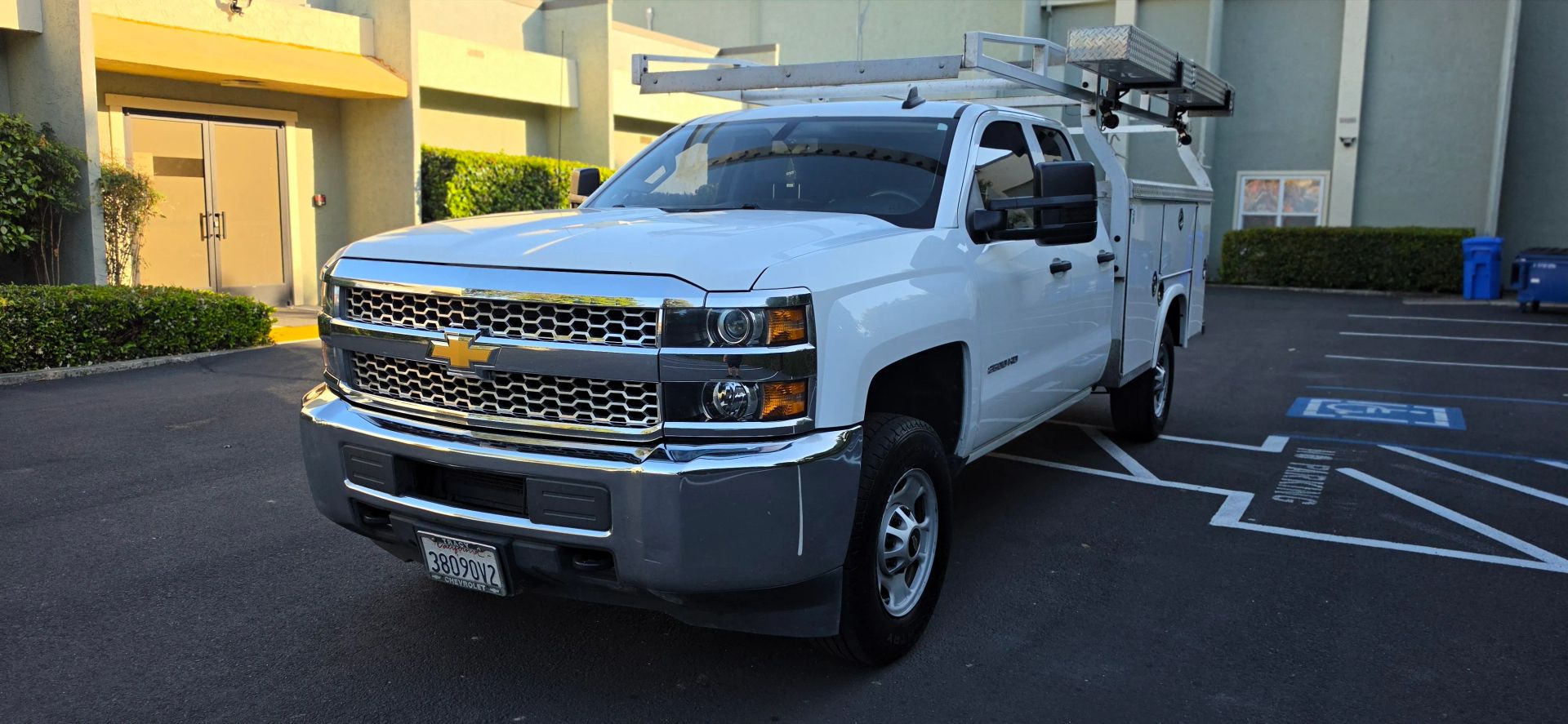 chevrolet silverado 2500hd 2019 2GC2CREG4K1132406 image chevrolet silverado 2500hd 2019 2GC2CREG4K1132406 image